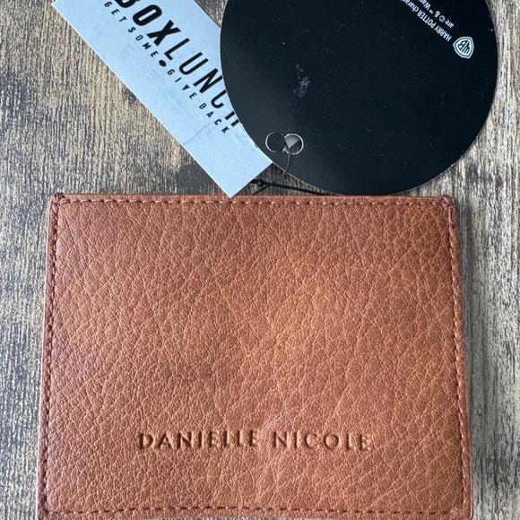 Danielle Nicole Harry Potter Platform 9 3/4 Cardholder Wallet – NWT, Rare 🪄✨ - Picture 5 of 9